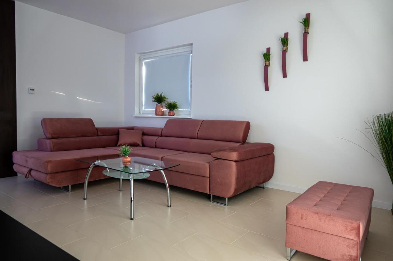 Nowy Apartament Z Duzym Tarasem I Parkingiem Swinemünde Exterior foto